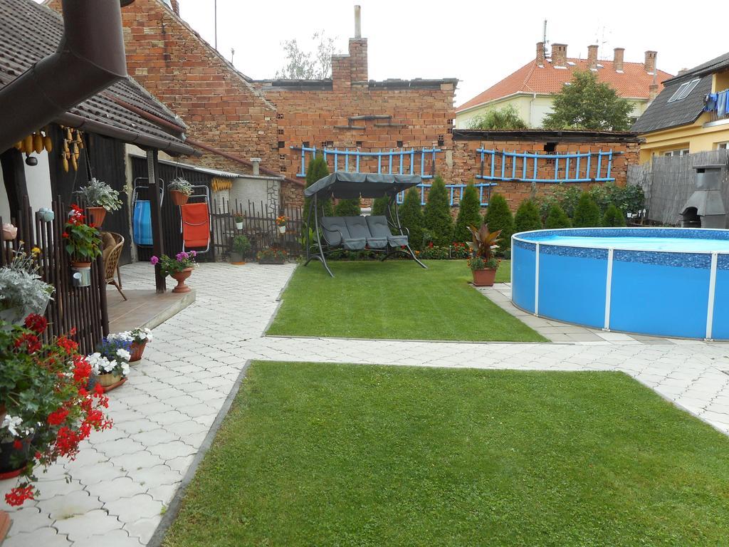 Slovácká chalupa Ratiskovice Exterior foto