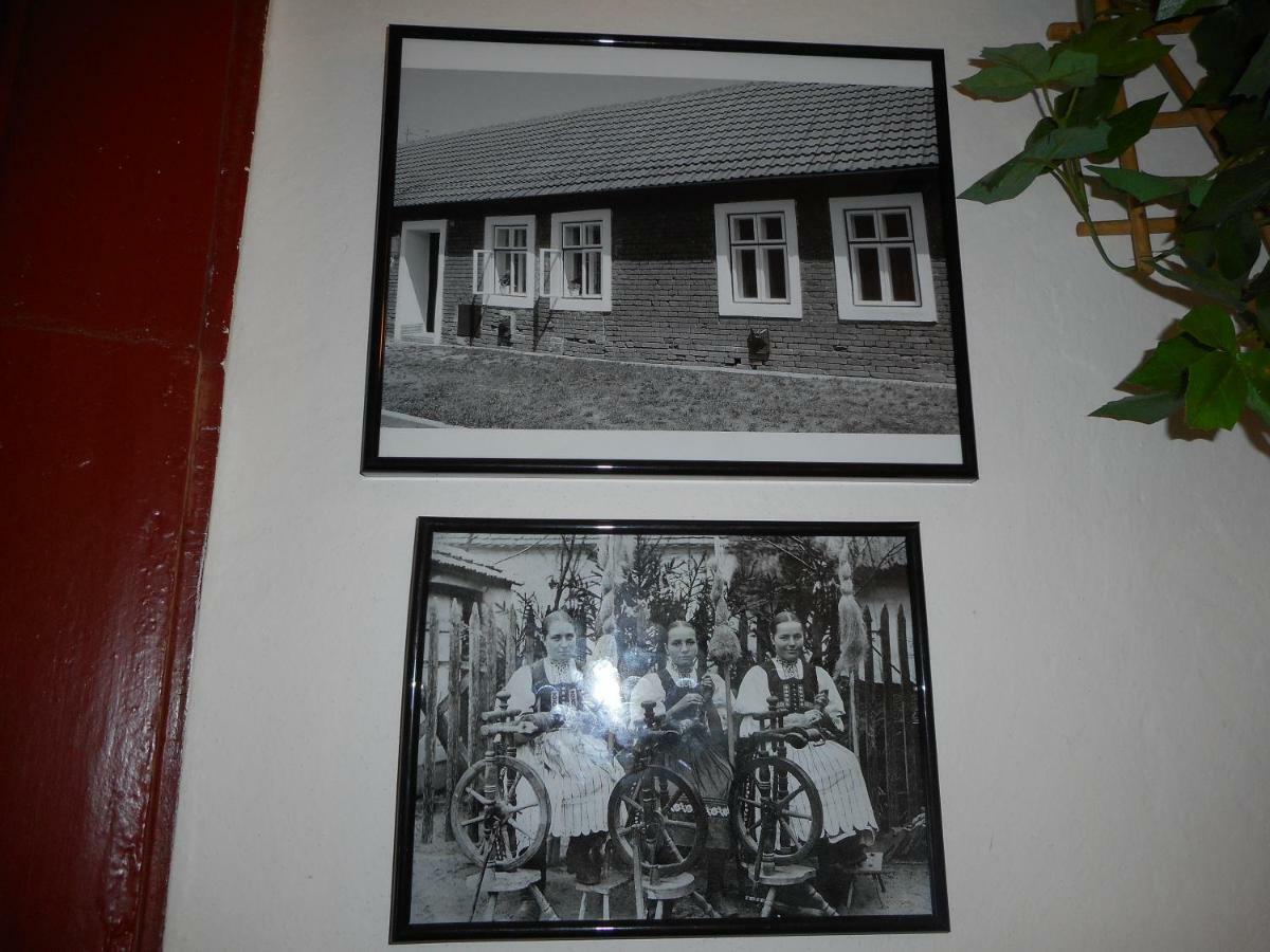 Slovácká chalupa Ratiskovice Exterior foto